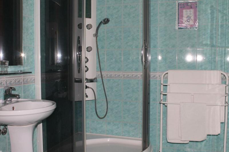 נרבה Europe Guesthouse מראה חיצוני תמונה