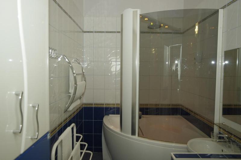 נרבה Europe Guesthouse מראה חיצוני תמונה